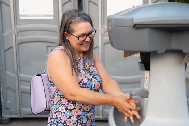 Best Portable bathroom rental  in Center Line, MI